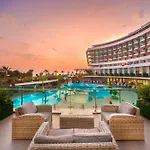 Xoria Deluxe Hotel