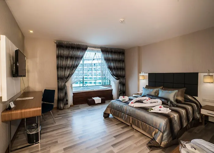 Xoria Deluxe Hotel 5*