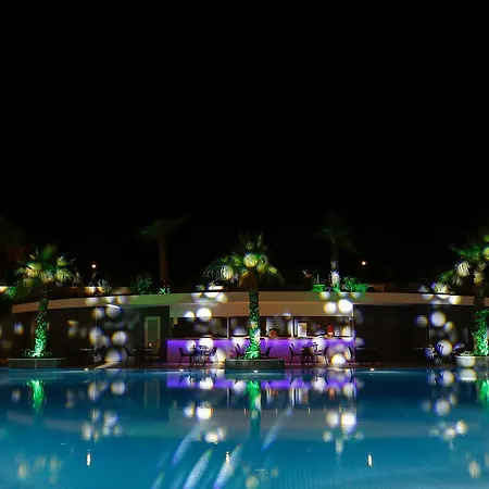 Xoria Deluxe Hotel Konaklı