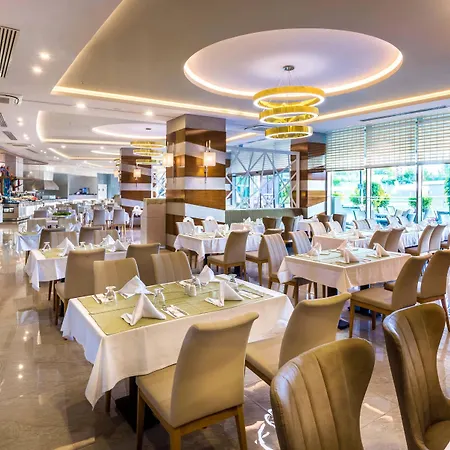 فندق Xoria Deluxe 5*