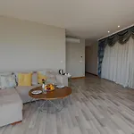Xoria Deluxe Hotel