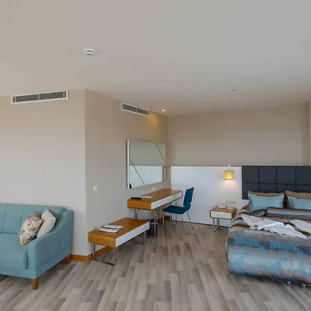 Hotel Xoria Deluxe 5*